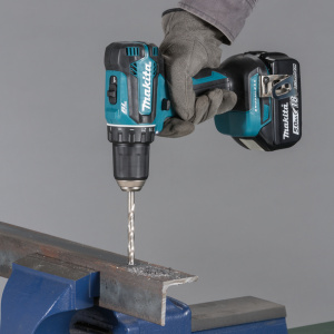 MAKITA DDF485Z PORAKONE 18V, HIILIHARJATON, 50/27 NM, 1,7KG. RUNKOVERSIO 2