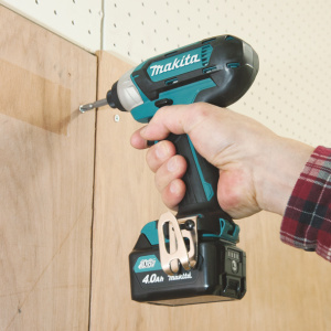 MAKITA CLX224A CXT 12V AKKUKONESARJA, TD110D JA DF333D, 2X2,0AH JA LATURI 2